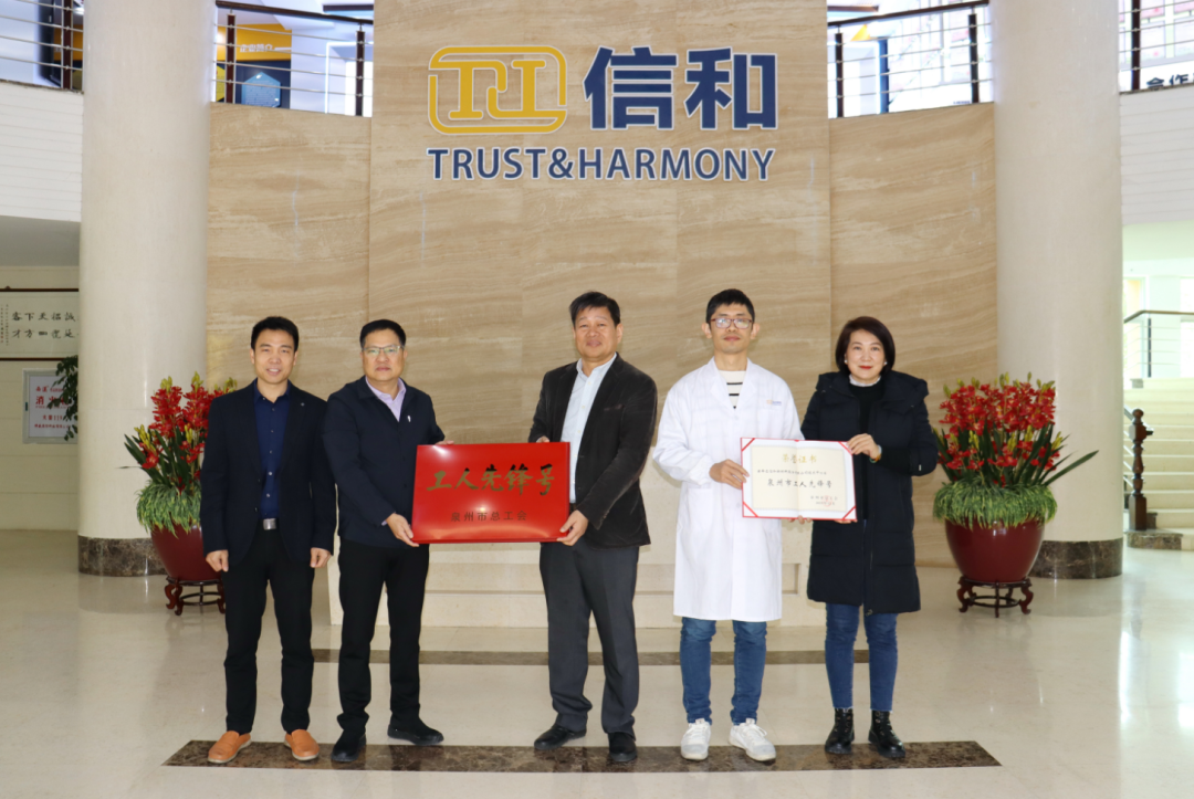 1704682120 1704682120